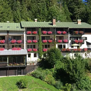 Pensjonat Gaestehaus Laerchenhang, Mittenwald